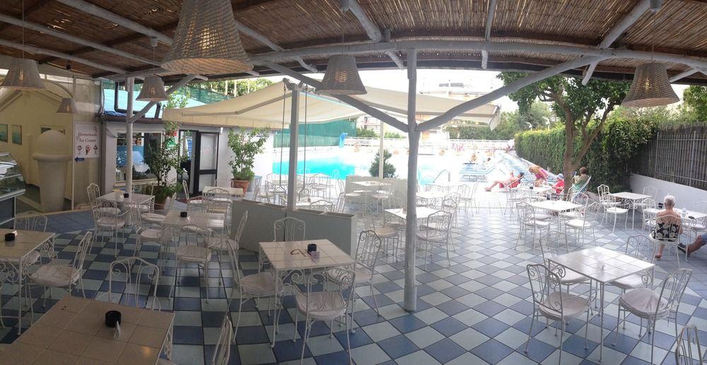 Grand Hotel Flora Sorrento Esterno foto