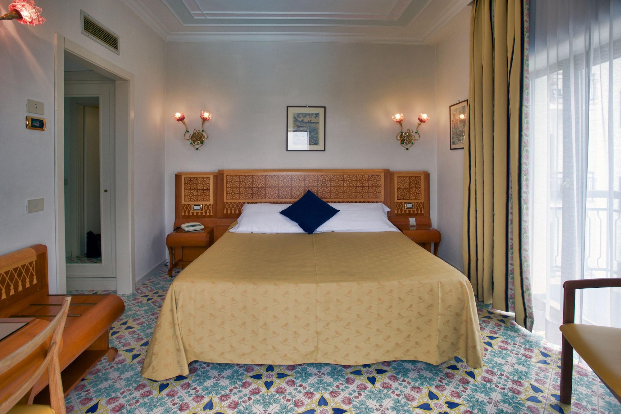 Grand Hotel Flora Sorrento Esterno foto