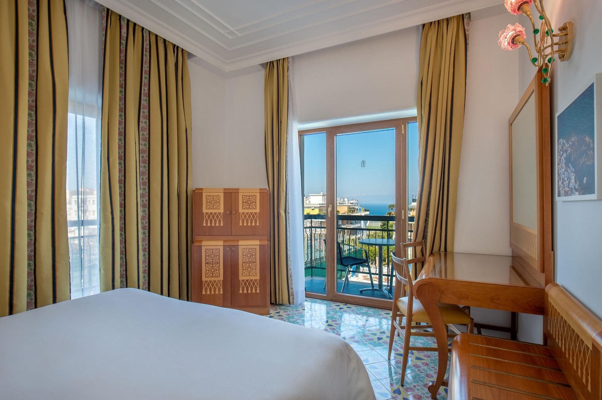 Grand Hotel Flora Sorrento Esterno foto