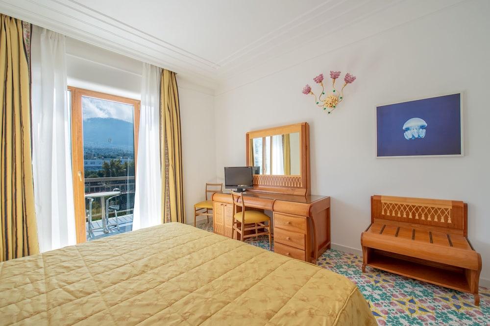 Grand Hotel Flora Sorrento Esterno foto