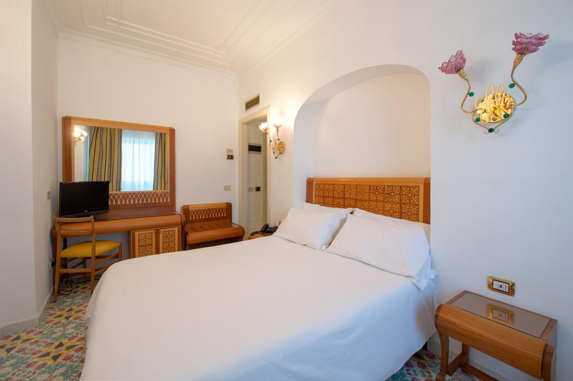 Grand Hotel Flora Sorrento Esterno foto